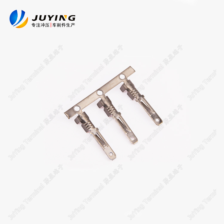 批发现货供应110插...